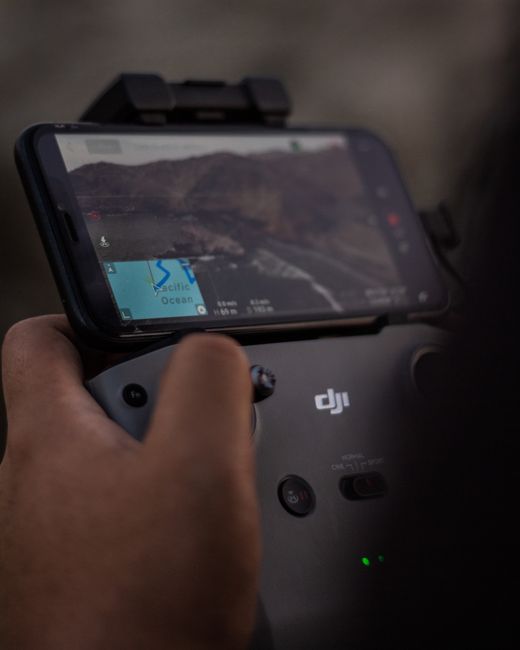 Najlepsze aplikacje mobilne do monitorowania bezpieczeństwa lotów dronem – ranking 2026